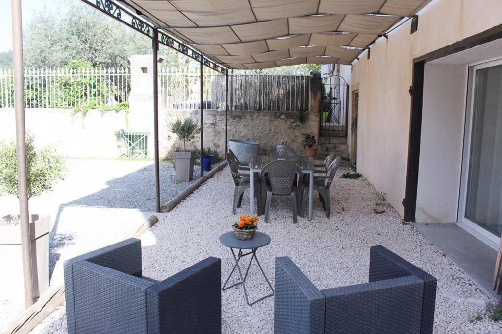 Le Gite Du Jas Vieux Montfort  Buitenkant foto